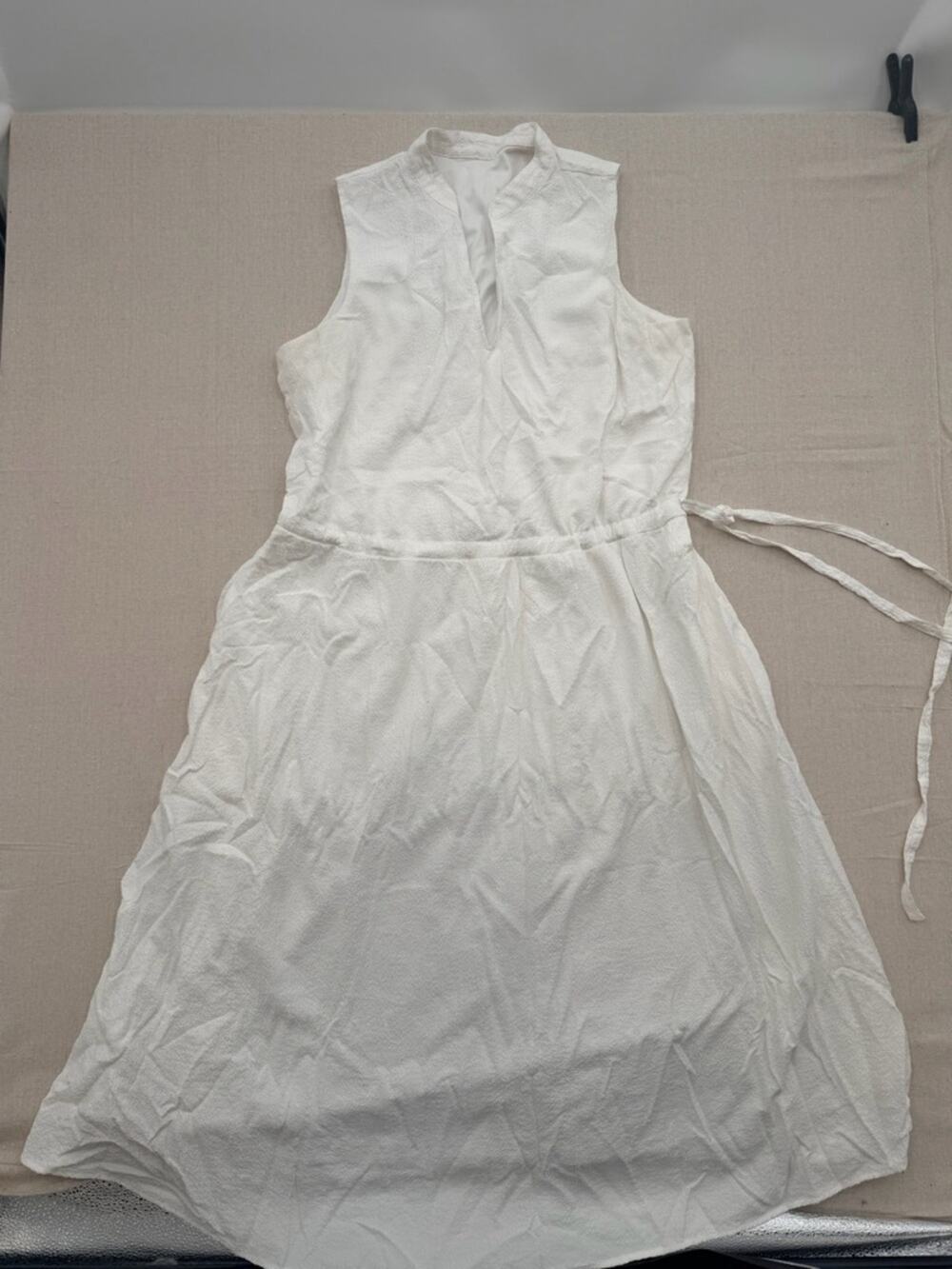 Kasper Sleeveless Tie-Waist White Dress